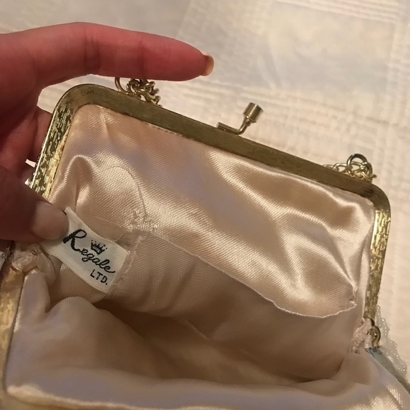 LaRegale vintage Beaded clutch - Picture 3 of 4